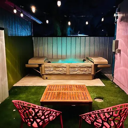 Agave Tiny House At Cactus Flower-Hot Tub-Pet Friendly-No Pet Fees! Albuquerque Exterior photo
