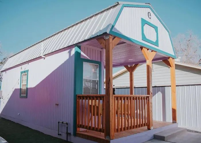 Agave Tiny House At Cactus Flower-Hot Tub-Pet Friendly-No Pet Fees!