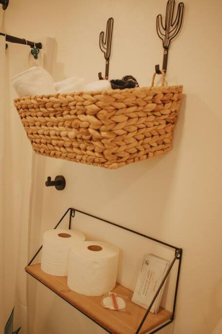 Agave Tiny House At Cactus Flower-hot Tub-pet Friendly-no Pet Fees! *