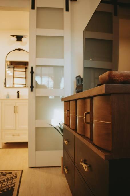 Casa de Férias Agave Tiny House At Cactus Flower-hot Tub-pet Friendly-no Pet Fees!